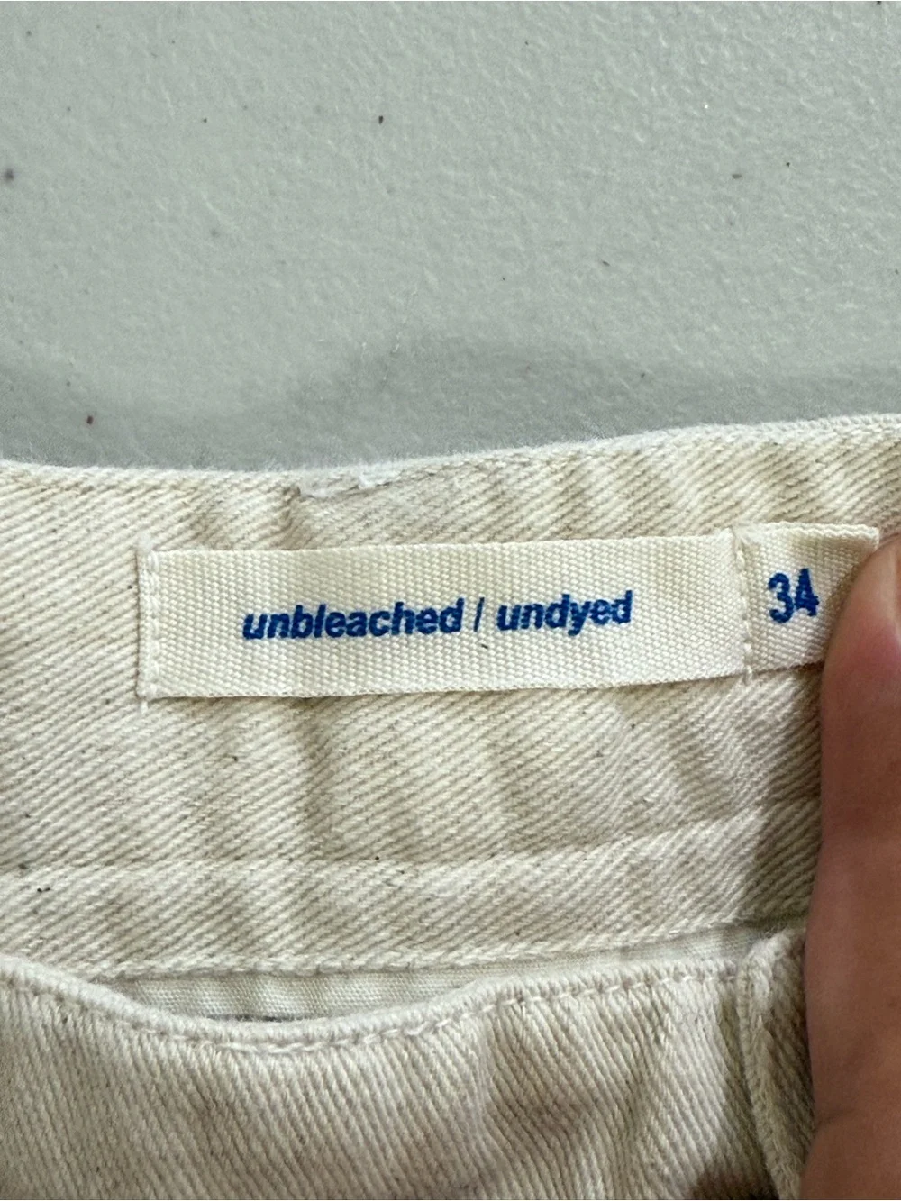 unbleached / undyed Men's Slim-Cut Cream Chinos